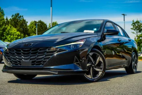 Black 2023 Hyundai Elantra SEL for sale in Canton, GA