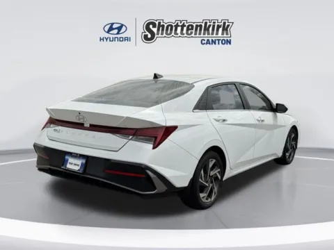 More photos of 2024 Hyundai Elantra SEL at Grand Hyundai of Canton, GA