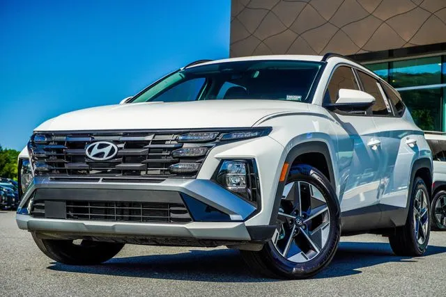 White 2025 Hyundai Tucson SEL for sale in Canton, GA