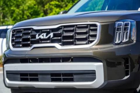 Photos of 2025 Kia Telluride S for sale in Canton, GA at Grand Hyundai of Canton