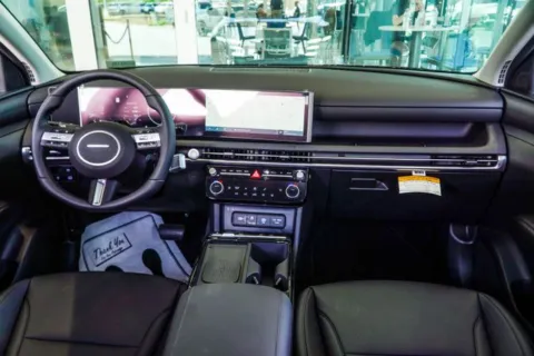 More photos of 2025 Hyundai Tucson Hybrid SEL Convenience at Grand Hyundai of Canton, GA