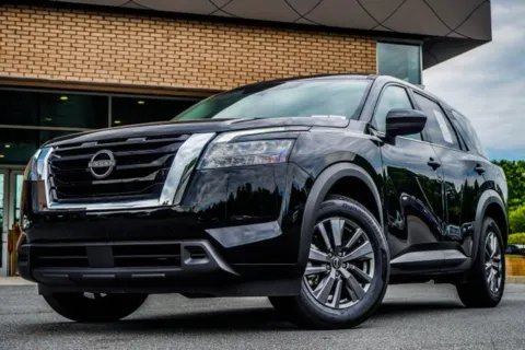 Black 2025 Nissan Pathfinder S for sale in Canton, GA