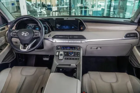 More photos of 2021 Hyundai Palisade Calligraphy at Grand Hyundai of Canton, GA