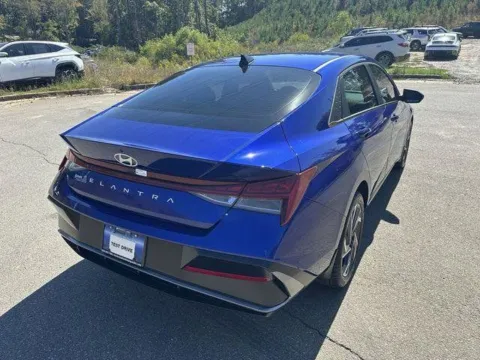 More photos of 2025 Hyundai Elantra SEL Convenience at Grand Hyundai of Canton, GA