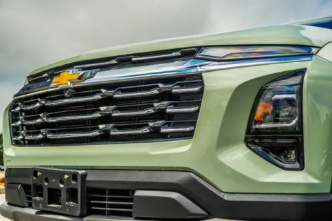 Photos of 2025 Chevrolet Equinox LT for sale in Canton, GA at Grand Hyundai of Canton