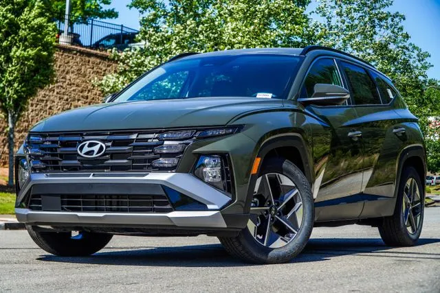 Green 2026 Hyundai Tucson SEL Premium for sale in Canton, GA