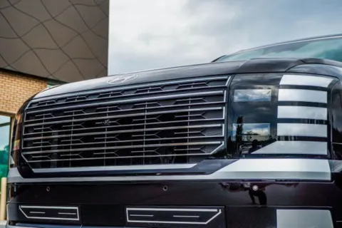 Photos of 2026 Hyundai Palisade Hybrid Calligraphy for sale in Canton, GA at Grand Hyundai of Canton