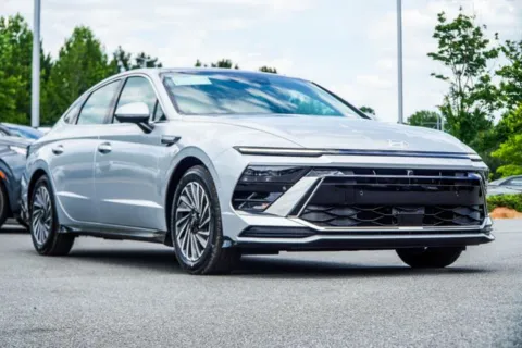 More photos of 2026 Hyundai Sonata Hybrid Limited at Grand Hyundai of Canton, GA