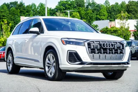 More photos of 2025 Audi Q7 55 Premium Plus at Grand Hyundai of Canton, GA