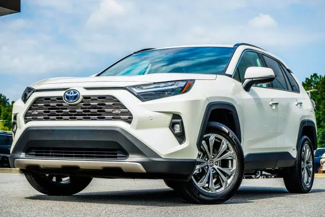 White 2022 Toyota RAV4 Hybrid Limited for sale in Canton, GA