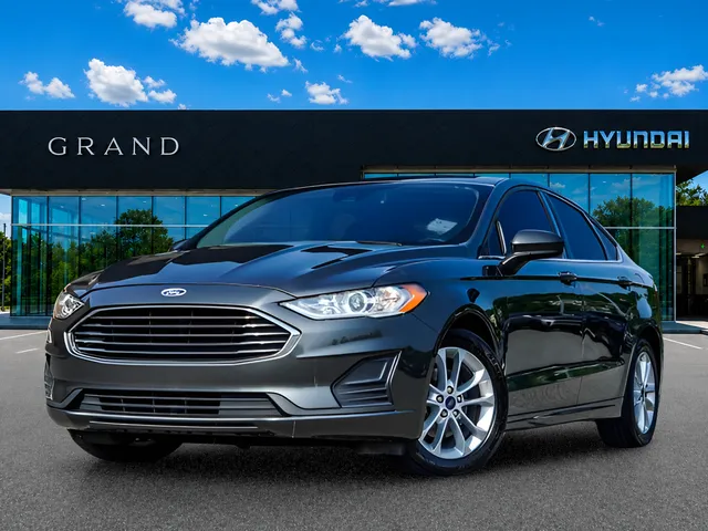 Gray 2020 Ford Fusion SE for sale in Canton, GA