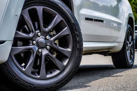 More photos of 2019 Jeep Grand Cherokee Overland at Grand Hyundai of Canton, GA