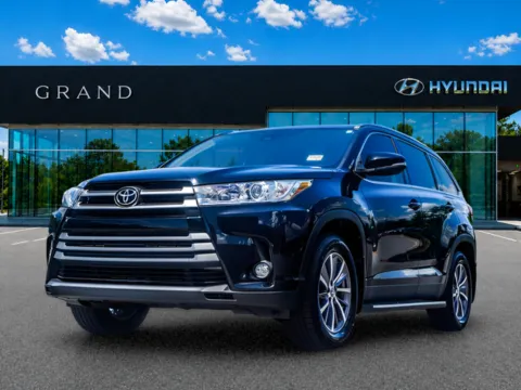 Photos of 2019 Toyota Highlander XLE for sale in Canton, GA at Grand Hyundai of Canton