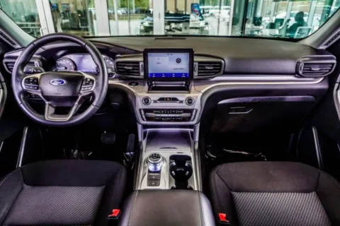 More photos of 2024 Ford Explorer XLT at Grand Hyundai of Canton, GA