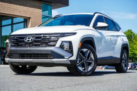 White 2025 Hyundai Tucson SEL for sale in Canton, GA