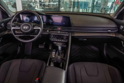More photos of 2025 Hyundai Elantra SEL Convenience at Grand Hyundai of Canton, GA