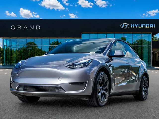 Used 2025 Tesla Model Y Long Range with VIN 7SAYGDEE5SF292066 for sale in Canton, GA