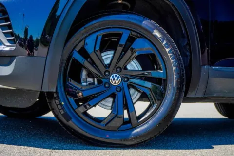 Photos of 2022 Volkswagen Atlas 3.6L V6 SE w/Technology for sale in Canton, GA at Grand Hyundai of Canton