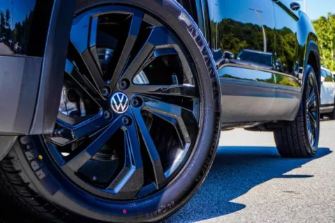 Another view of 2022 Volkswagen Atlas 3.6L V6 SE w/Technology for sale in Canton, GA at Grand Hyundai of Canton
