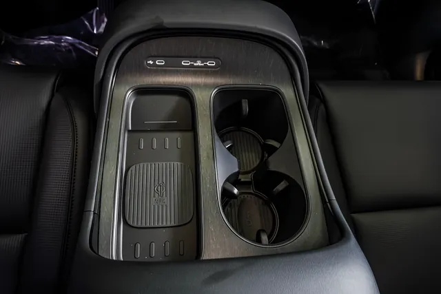 2026 Hyundai Palisade XRT Pro - Photo 16