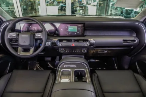 More photos of 2027 Hyundai Palisade Hybrid SEL Premium at Grand Hyundai of Canton, GA