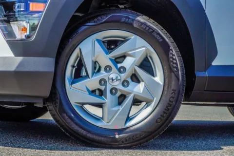 More photos of 2027 Hyundai Kona SE at Grand Hyundai of Canton, GA
