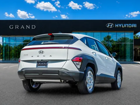 More photos of 2027 Hyundai Kona SE at Grand Hyundai of Canton, GA