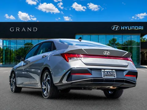 More photos of 2025 Hyundai Elantra Limited at Grand Hyundai of Canton, GA