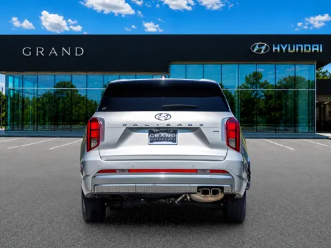 More photos of 2024 Hyundai Palisade Calligraphy at Grand Hyundai of Canton, GA