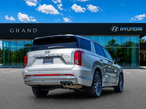 More photos of 2024 Hyundai Palisade Calligraphy at Grand Hyundai of Canton, GA