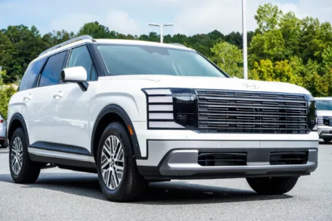 More photos of 2027 Hyundai Palisade Hybrid SEL Premium at Grand Hyundai of Canton, GA