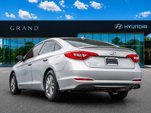 More photos of 2015 Hyundai Sonata SE at Grand Hyundai of Canton, GA