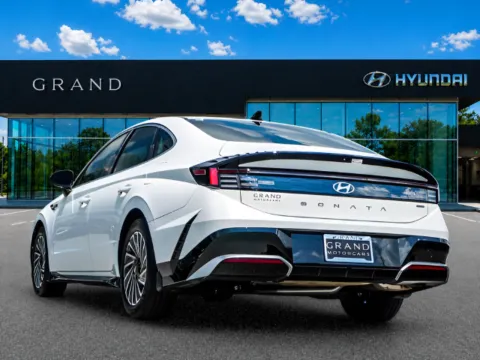 More photos of 2025 Hyundai Sonata Hybrid SEL at Grand Hyundai of Canton, GA