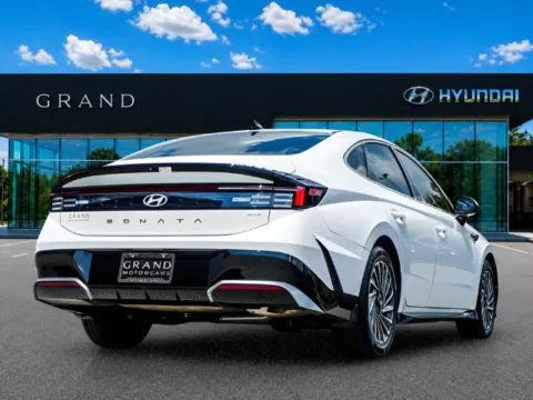 More photos of 2025 Hyundai Sonata Hybrid SEL at Grand Hyundai of Canton, GA