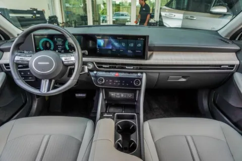More photos of 2025 Hyundai Sonata Hybrid SEL at Grand Hyundai of Canton, GA