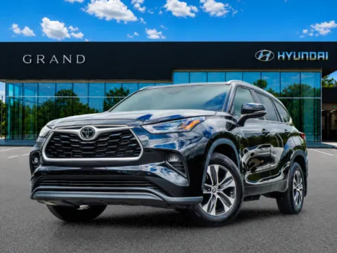 Photos of 2023 Toyota Highlander XLE for sale in Canton, GA at Grand Hyundai of Canton