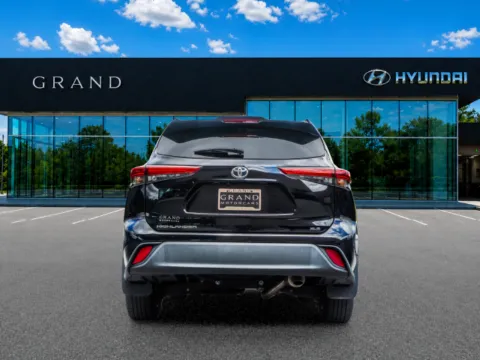More photos of 2023 Toyota Highlander XLE at Grand Hyundai of Canton, GA