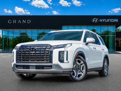 White 2023 Hyundai Palisade Limited for sale in Canton, GA