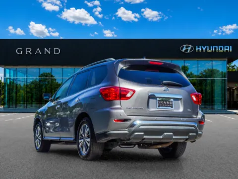 More photos of 2019 Nissan Pathfinder SL at Grand Hyundai of Canton, GA