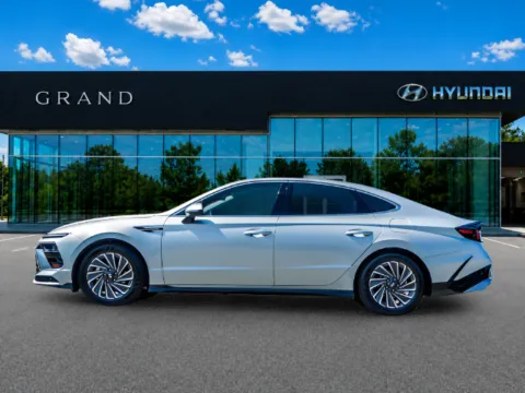 Another view of 2025 Hyundai Sonata Hybrid SEL for sale in Canton, GA at Grand Hyundai of Canton