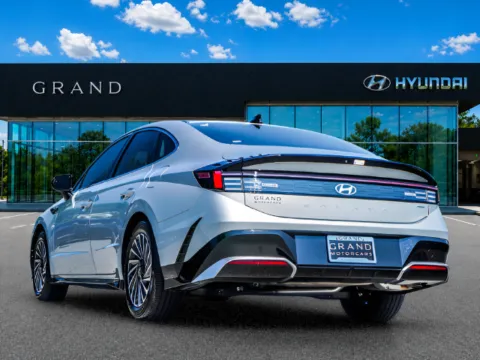 More photos of 2025 Hyundai Sonata Hybrid SEL at Grand Hyundai of Canton, GA