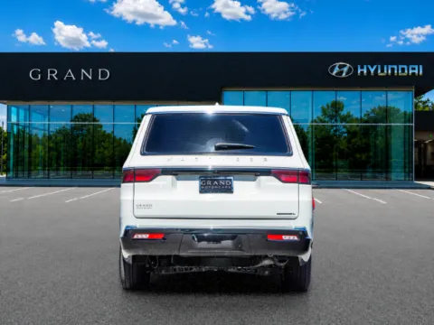 More photos of 2023 Jeep Wagoneer L Series II at Grand Hyundai of Canton, GA