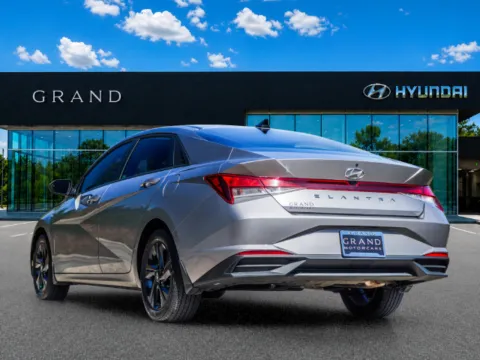 More photos of 2023 Hyundai Elantra SEL at Grand Hyundai of Canton, GA