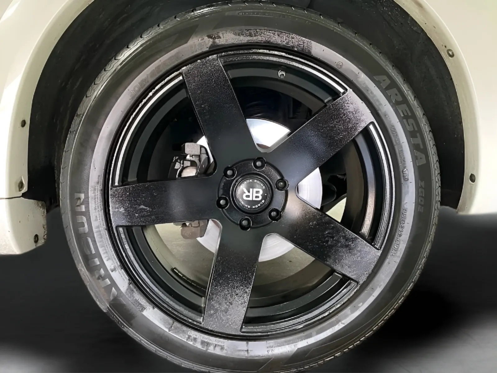 Infiniti QX80 photo 28