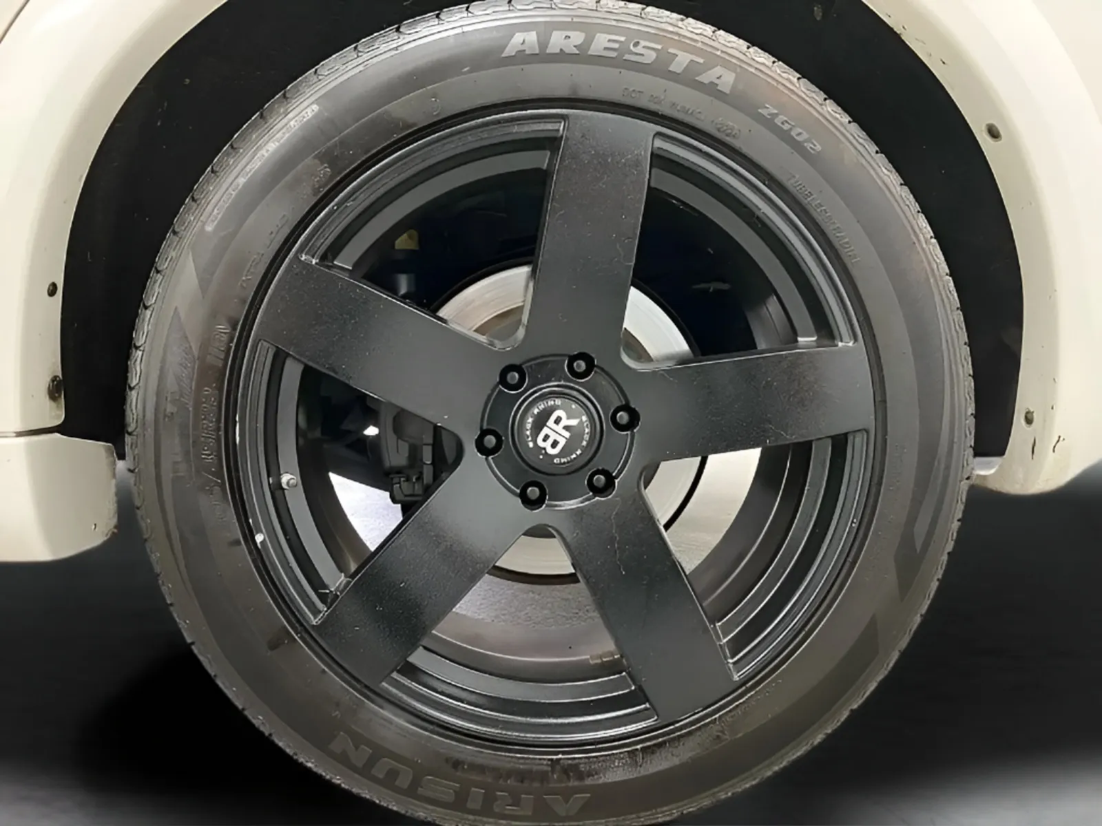Infiniti QX80 photo 26
