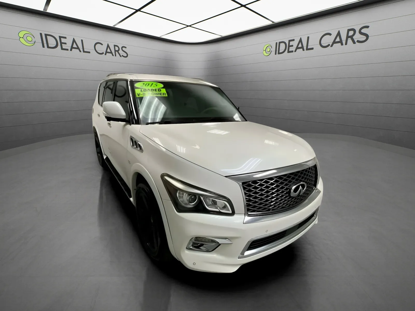 Infiniti QX80 photo 3