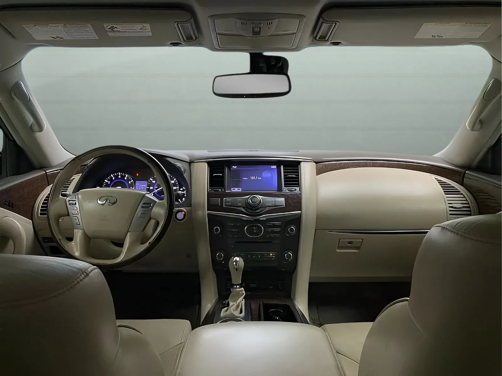 Infiniti QX80 photo 22