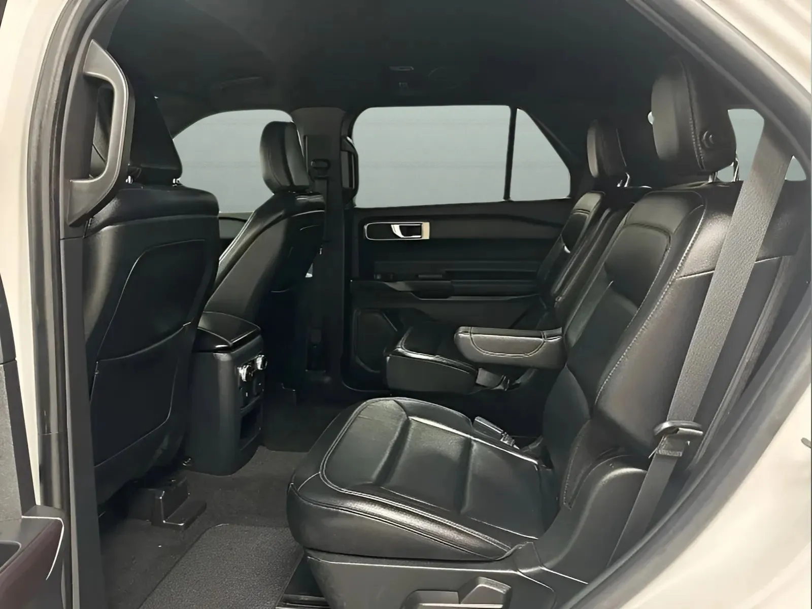 2020 Ford Explorer XLT - Photo 11