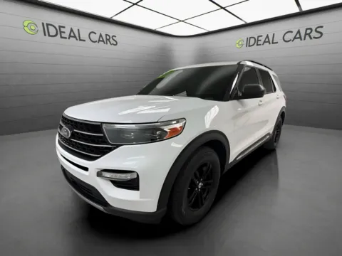 White 2020 Ford Explorer XLT for sale in Mesa, AZ