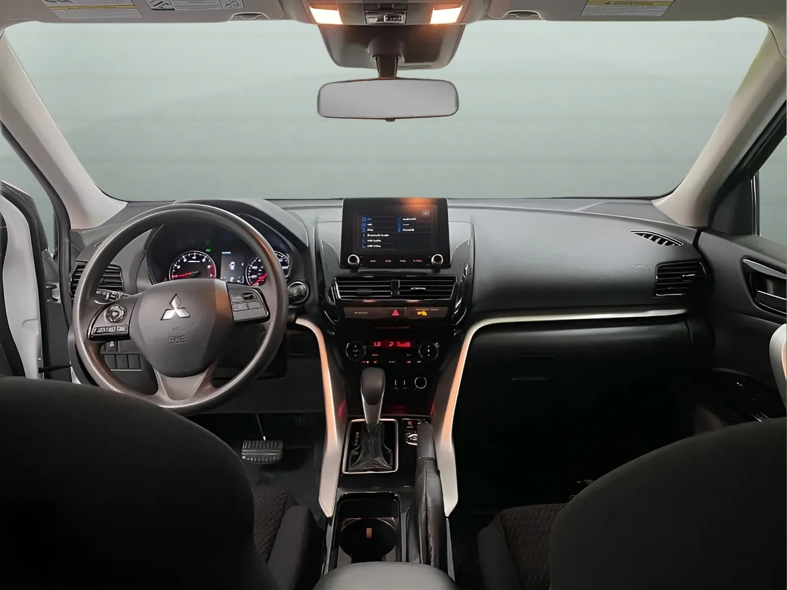 2024 Mitsubishi Eclipse Cross LE - Photo 22